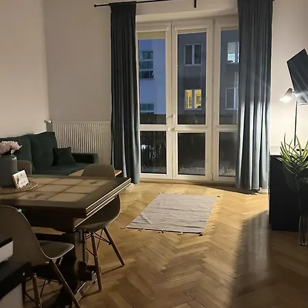 Odolanska Stary Mokotow 62m2 Apartment